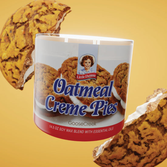 Load image into Gallery viewer, Oatmeal Creme Pies Little Debbie ™ 3-Wick Candle
