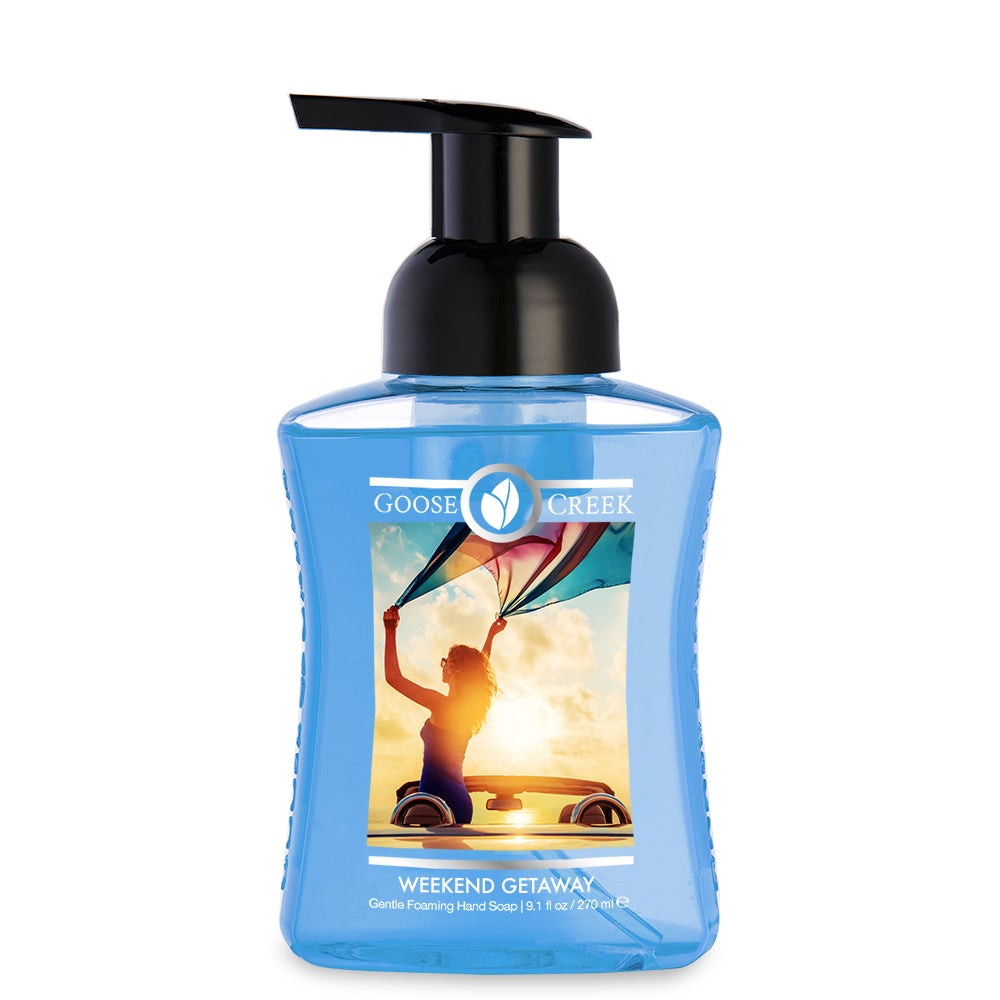 Load image into Gallery viewer, Weekend Getaway Lush Foaming Hand Soap
